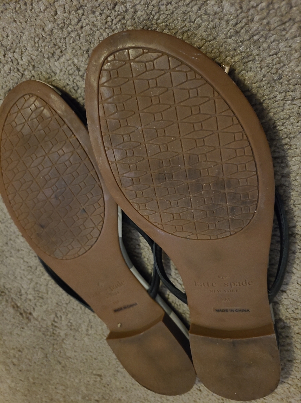 KATE SPADE Black and White Gingham Bow Flip Flop Sandals-8 - Picture 6 of 6
